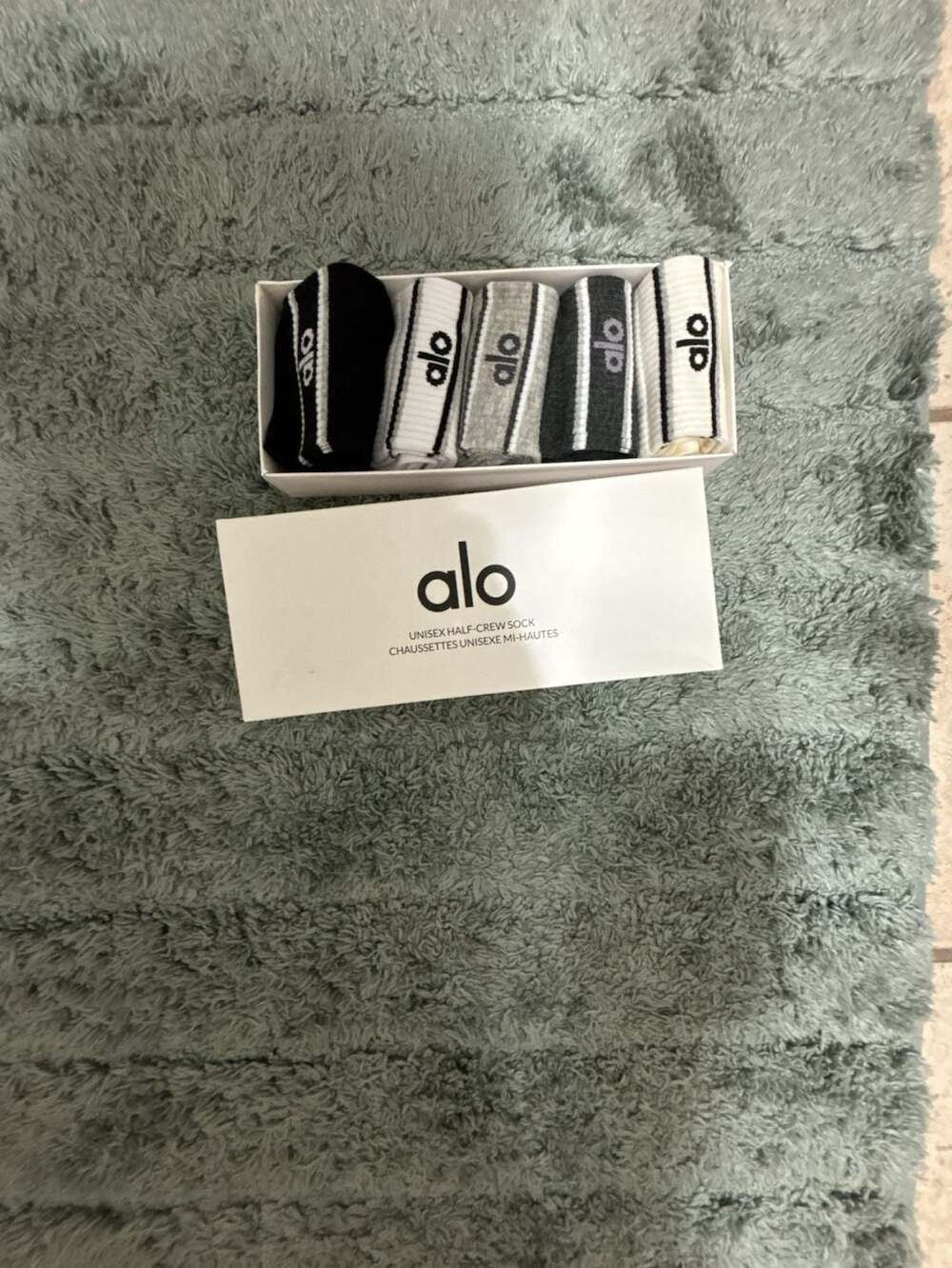 Alo Yoga Unisex Half-Crew Socks Multi-Pack